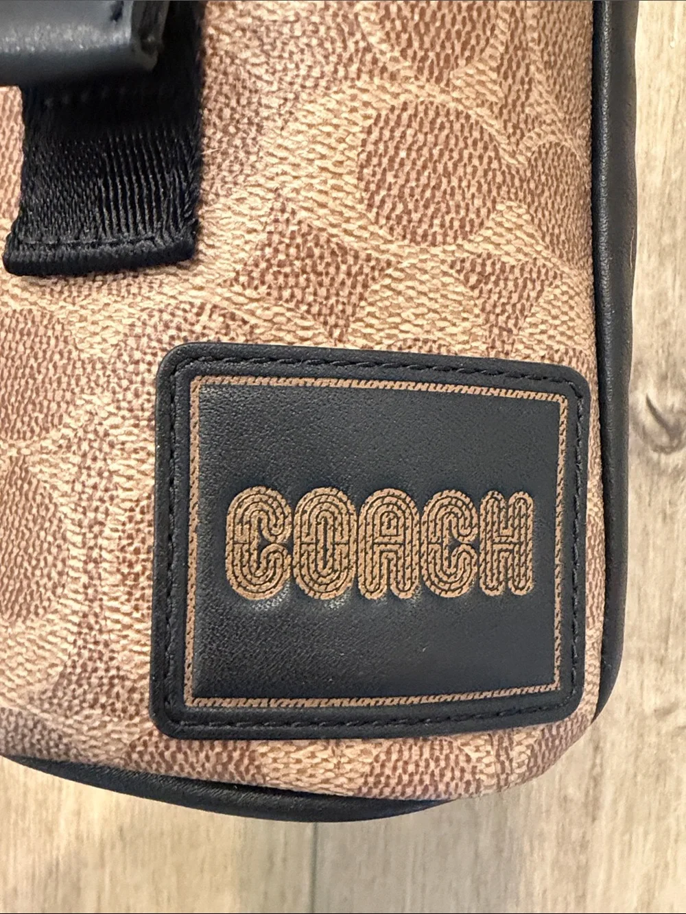 Coach Men’s Brown Signature Canvas Messenger Crossbody